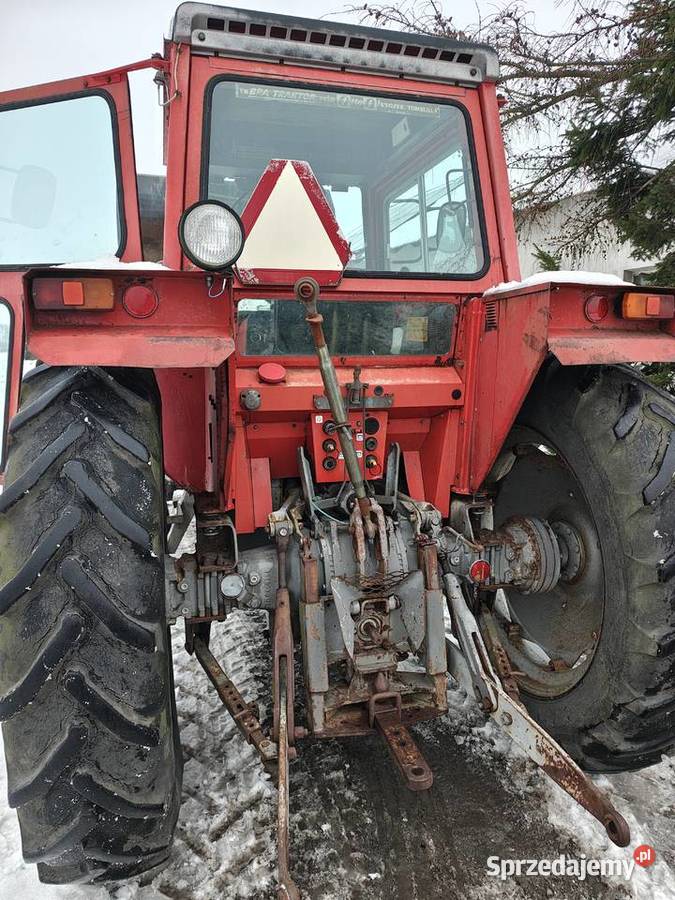 Massey Ferguson 575 z ładowaczem