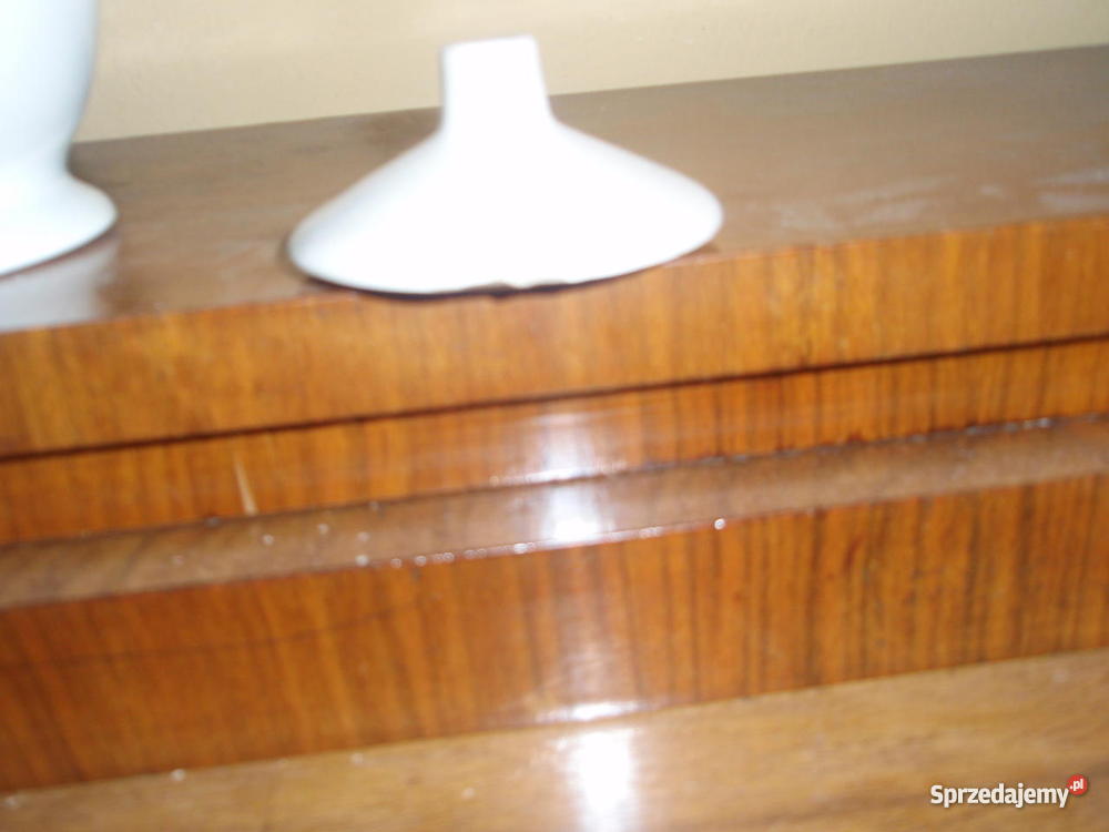 stare dzbanki porcelanowe