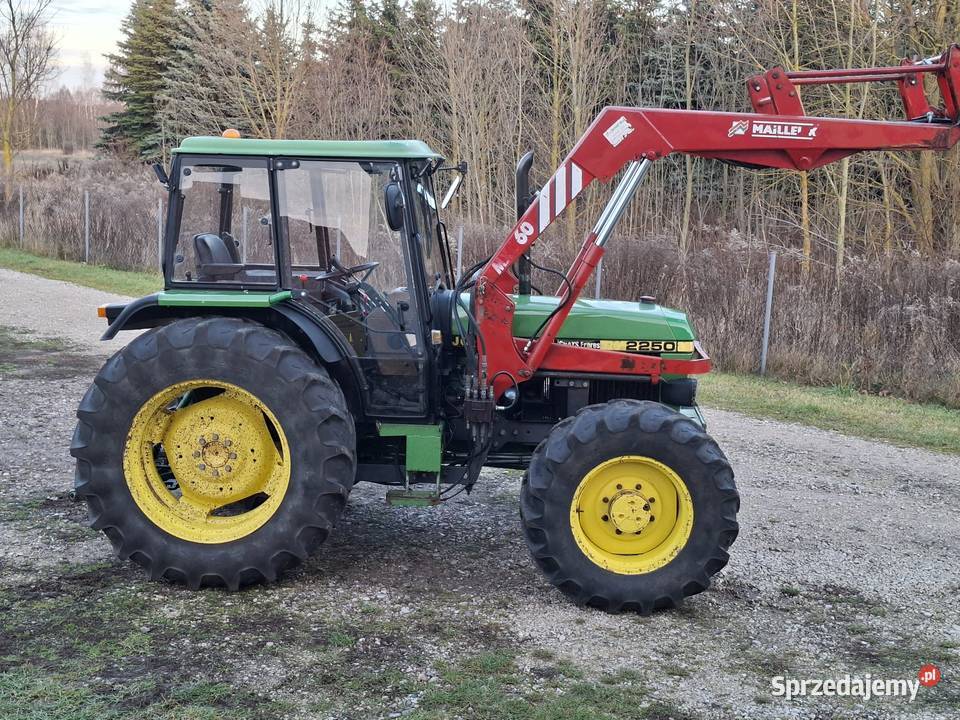 John Deere 2250TUR Mailleux mazowieckie