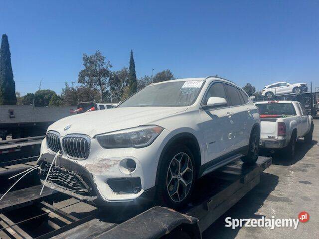 BMW X1 2017 20 sDrive lekko uszkodzona w drodze Żórawina