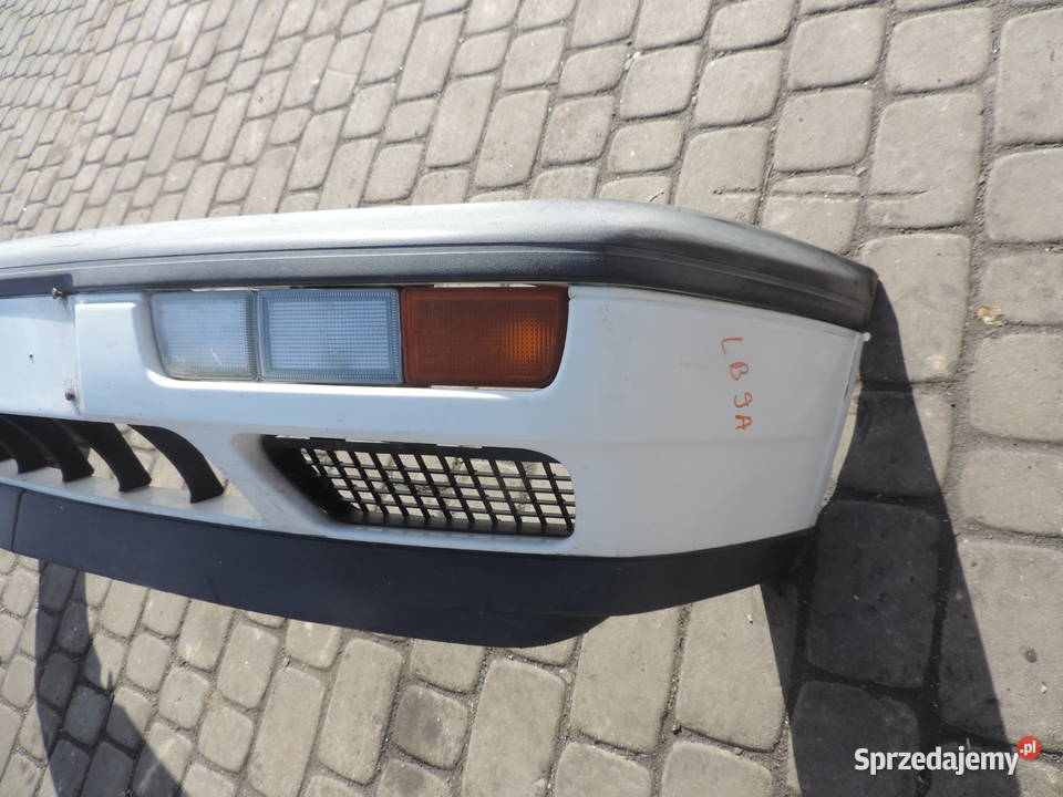 Zderzak Przód Volkswagen Golf 3 LB9A Rok produkcji 1996 Nowy Sącz