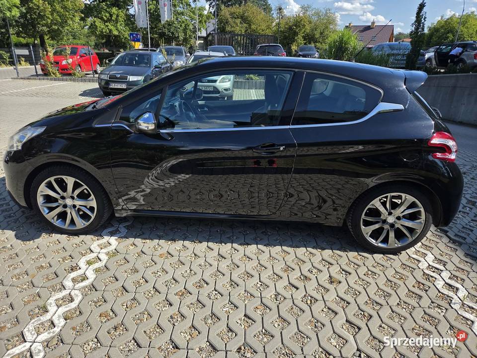 Peugeot 208 16l 2012r 150000km 208 Łańcut