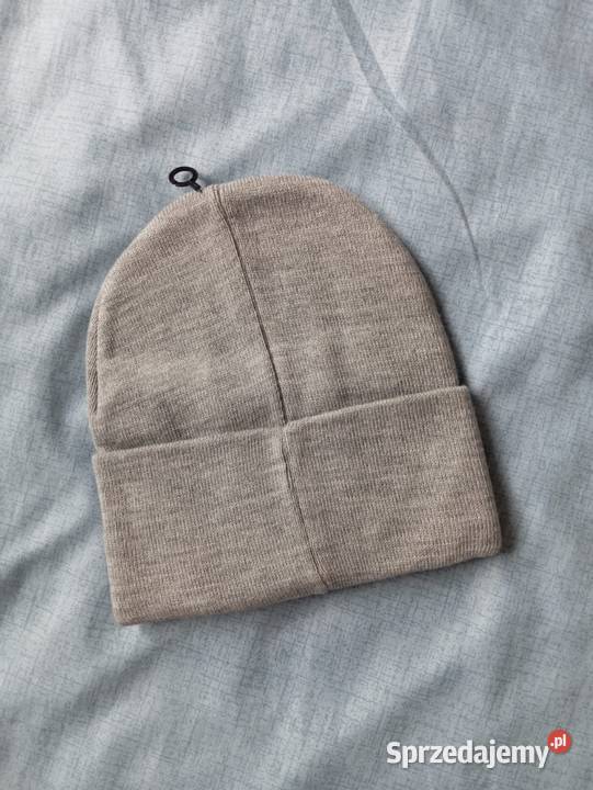 Czapka zimowa Karl Lagerfeld ciepła i lekka sprzedam