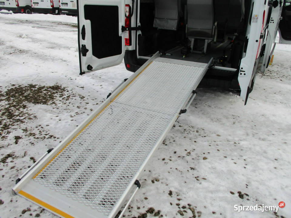 Renault Master 23 DCI 145 L2H2 9 miejsc najazd 2299cm3 Dębica