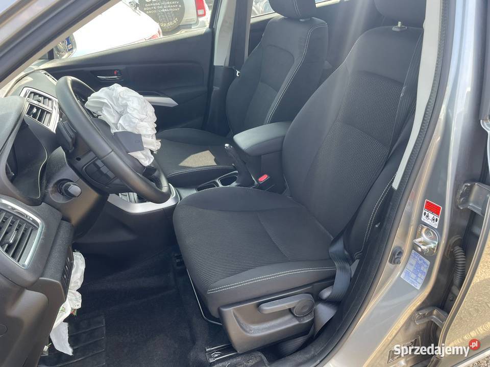 SUZUKI SX4 10i SCross 112 ER717 uszkodzony Wrocław