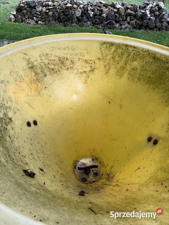 Rozsiewacz lejek 400l Rozsiewacze nawozów Zagórze