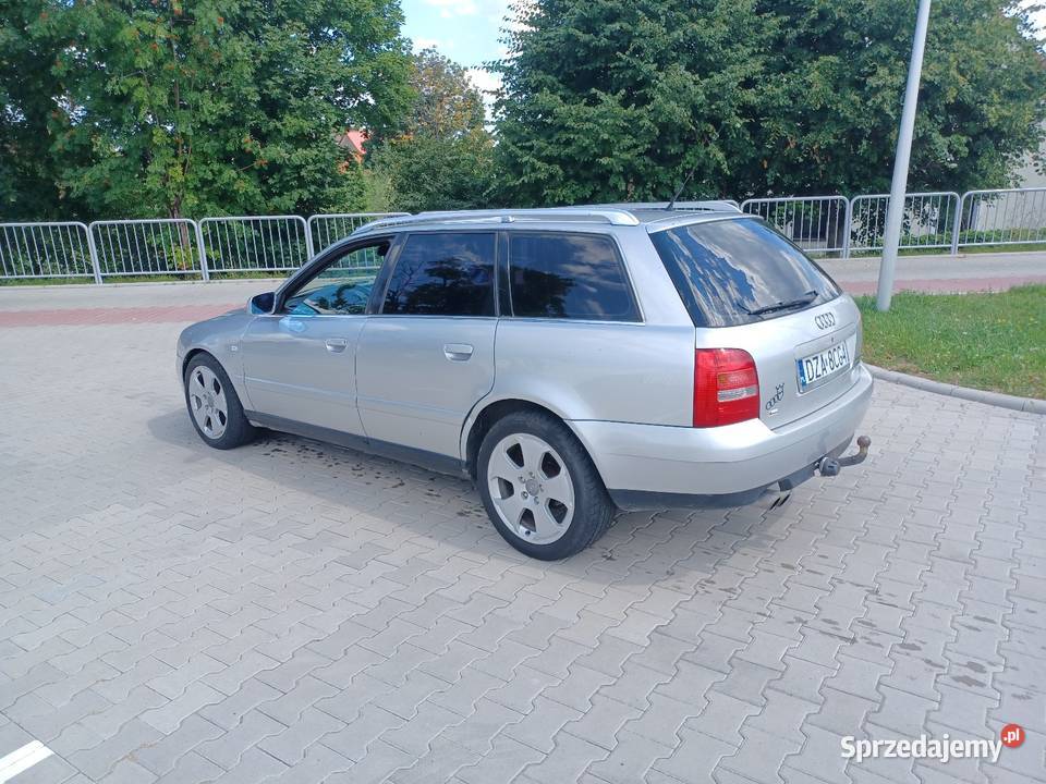 Audi a4 24 165 benzyna