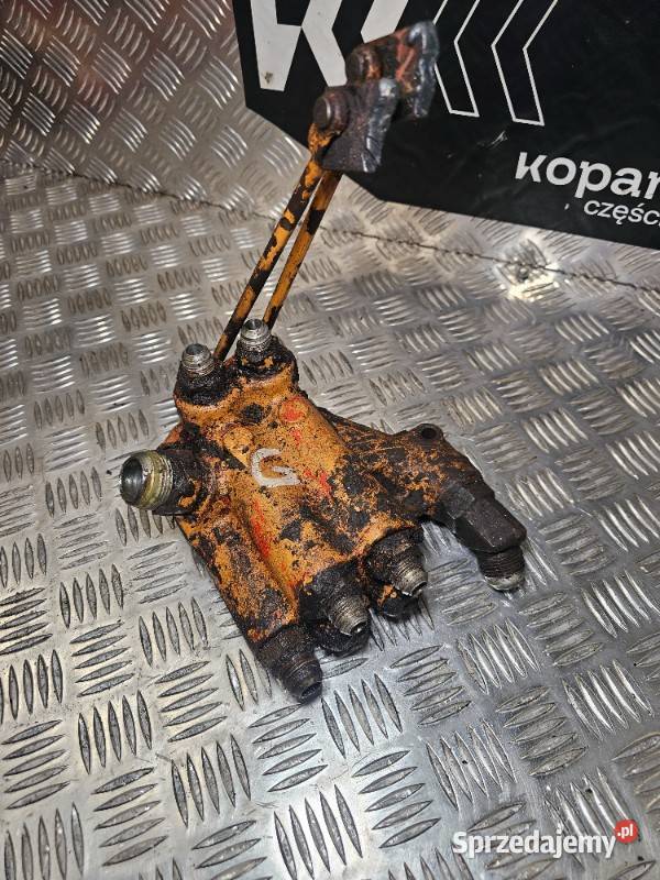 Zawór sterujący stabilizatorami Case 480 580D Gdynia