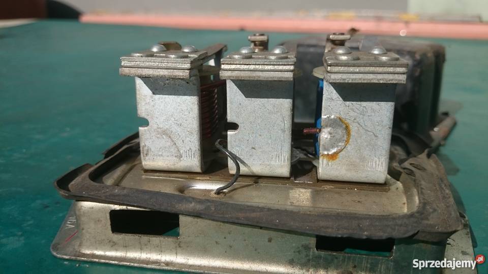 Regulator napięcia 4056844 Magneti Marelli