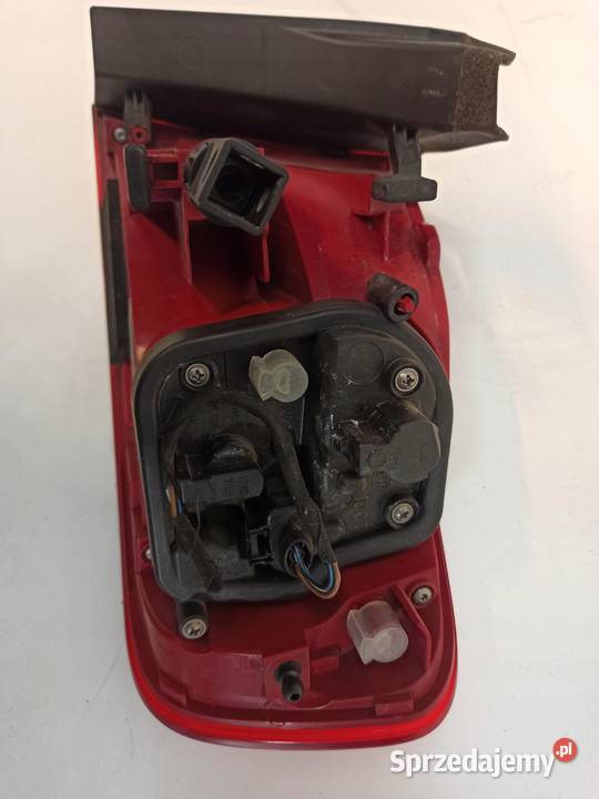 LAMPA LEWY TYŁ A4 B8 SEDAN 8K5945095AA dolnośląskie