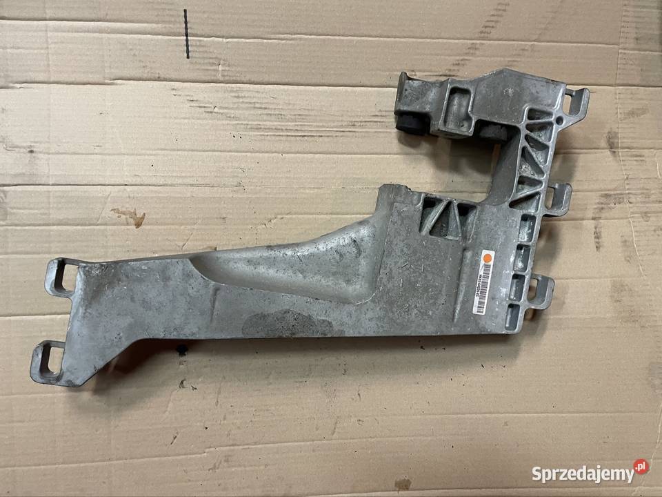 HK836A026EC łapa wspornik skrzyni 30d Jaguar Szczecin