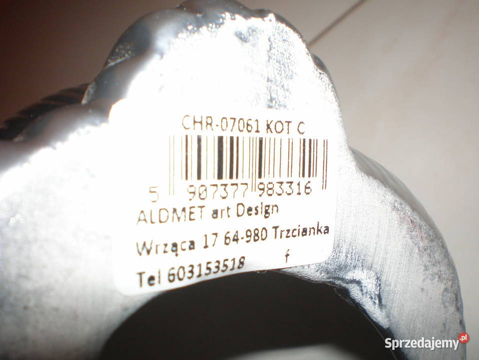 Sprzedam figurkę kota w kolorze popielatym stan Nowy Żmigród sprzedam