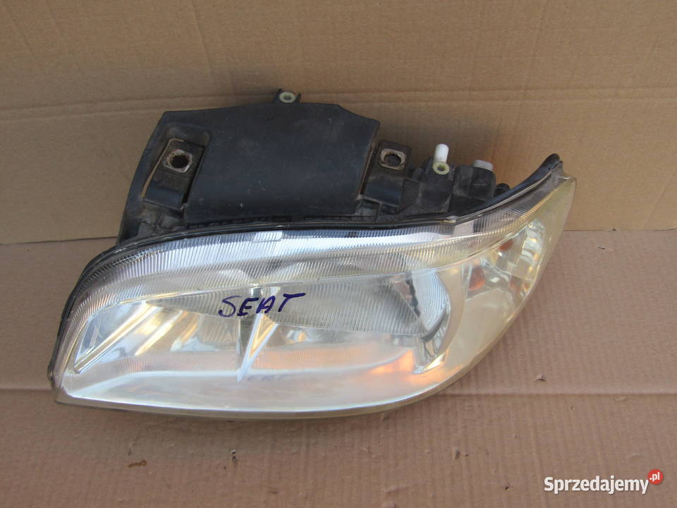 LAMPA PRZEDNIA LEWA SEAT CORDOBAIBIZA 19992000 Rok produkcji 2000