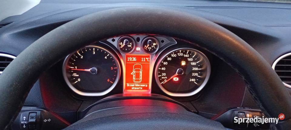 FORD FOCUS łódzkie Tomaszów Mazowiecki