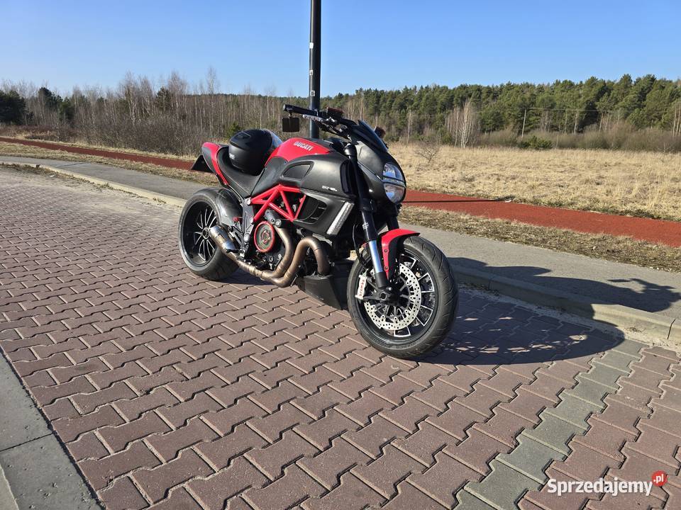 Ducati Diavel carbon świętokrzyskie Starachowice