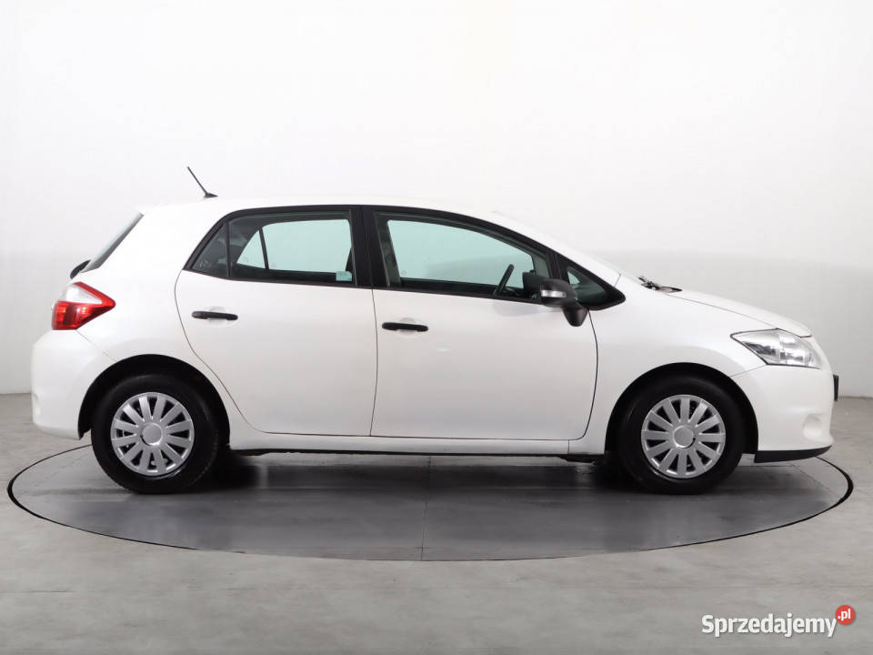 Toyota Auris 14 D4D manualna Katowice