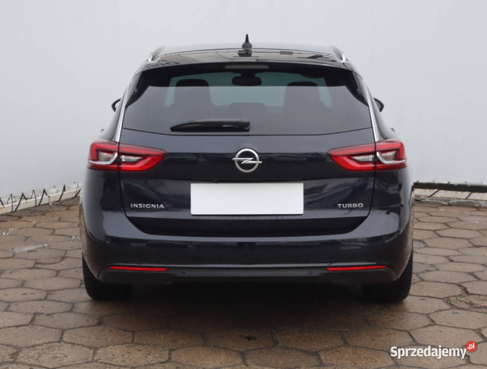 Opel Insignia 15 Turbo tempomat