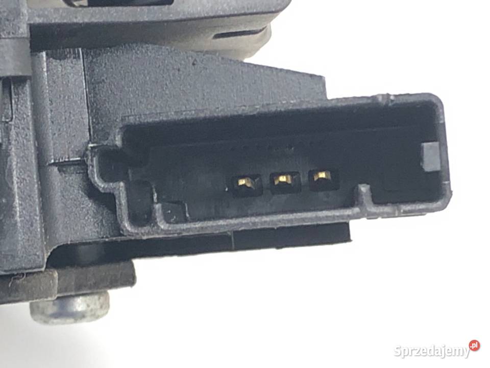 ZAMEK KLAPY TYŁ OPEL ASTRA J Hatchback 0915 osobowe sprzedam