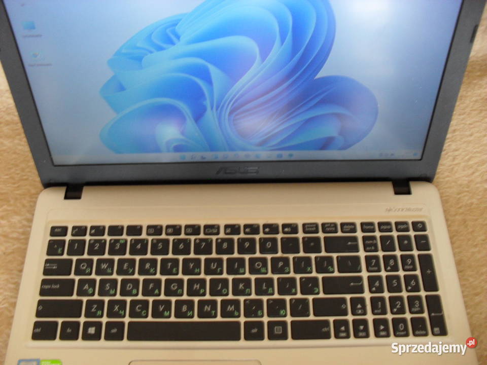 Asus i36006U4GB256GB SSDGeForce 920 MX 2GB Lublin