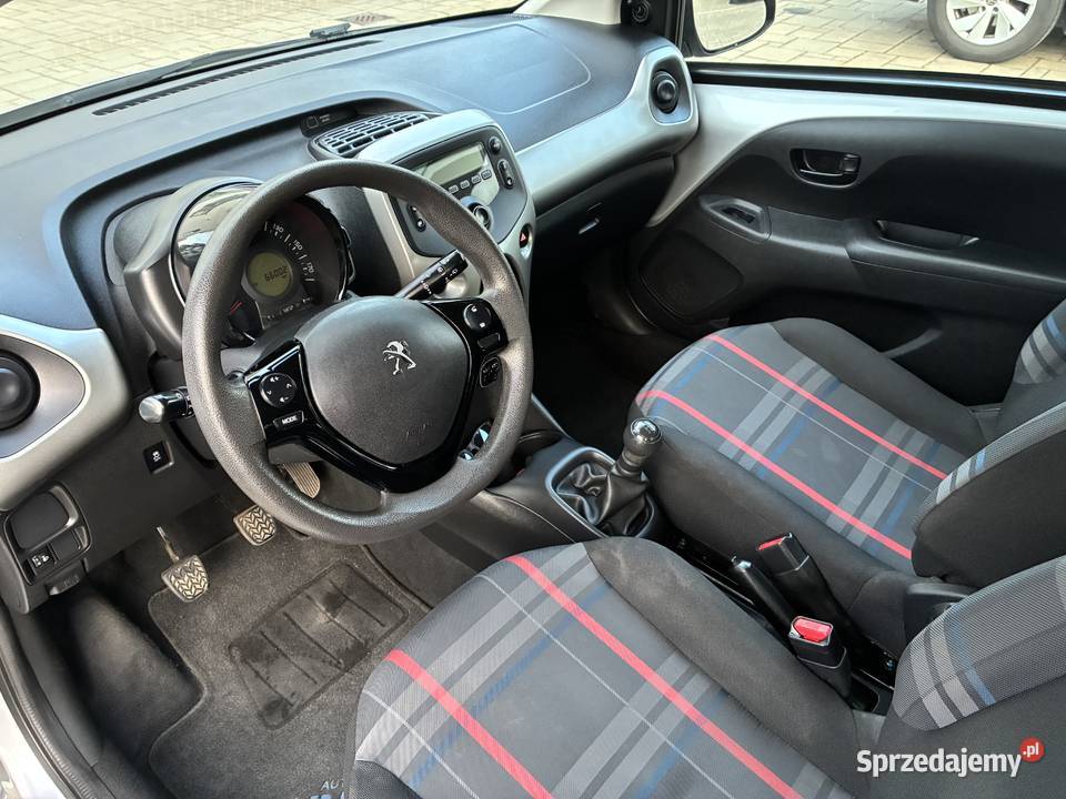 Peugeot 108 2015 65000 46l spalanie garażowany 998cm3 Wągrowiec sprzedam