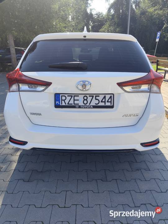 Toyota Auris II 90KM Boguchwała sprzedam