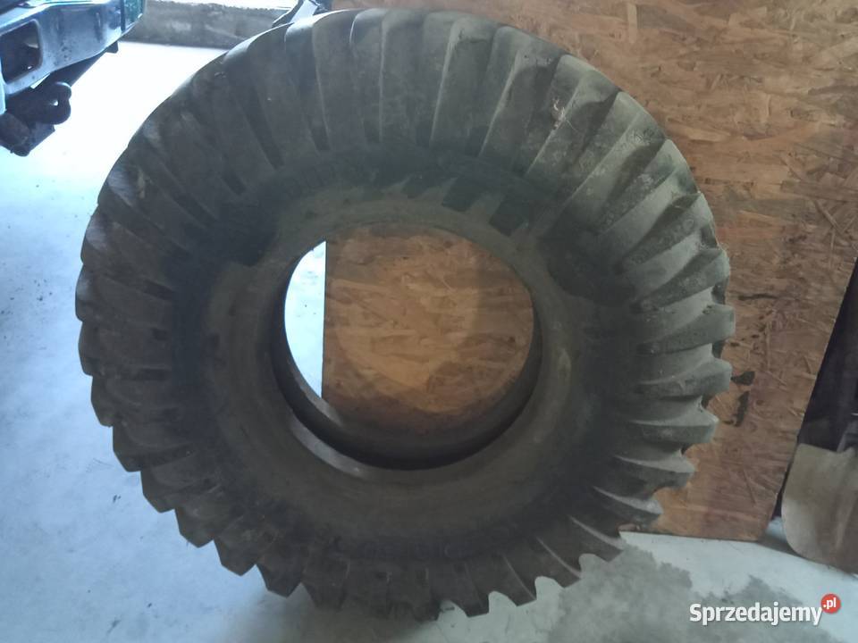 Sprzedam opony na samohody z wojny drugej Dębica sprzedam