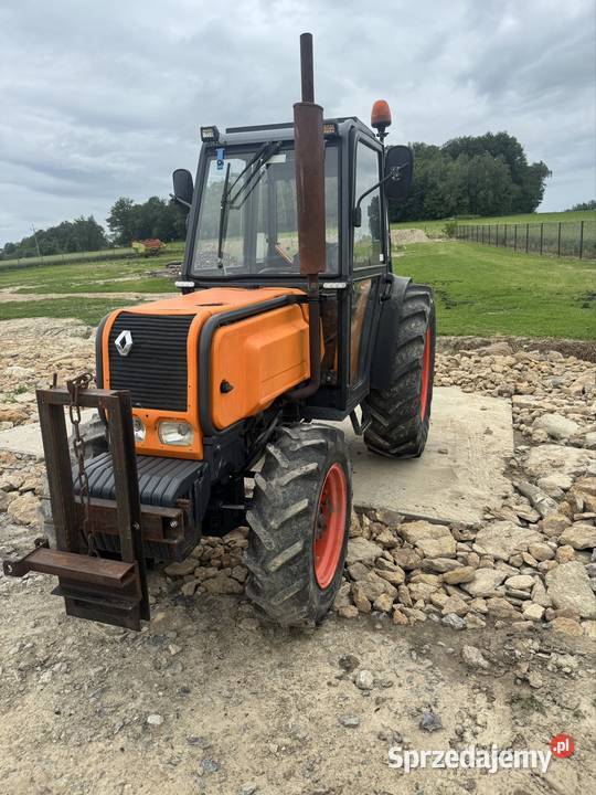 Ciągnik sadowniczy RENAULT 7014f Napęd 4x4 Bychawa
