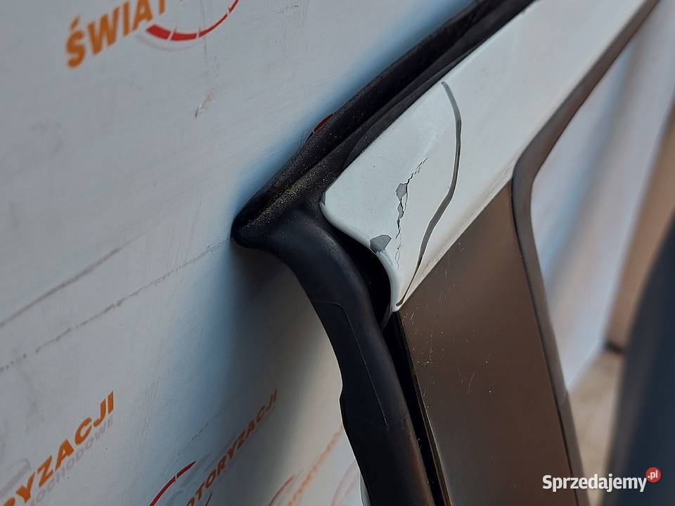 NISSAN JUKE 10r drzwi lewe tył 150 mikronów