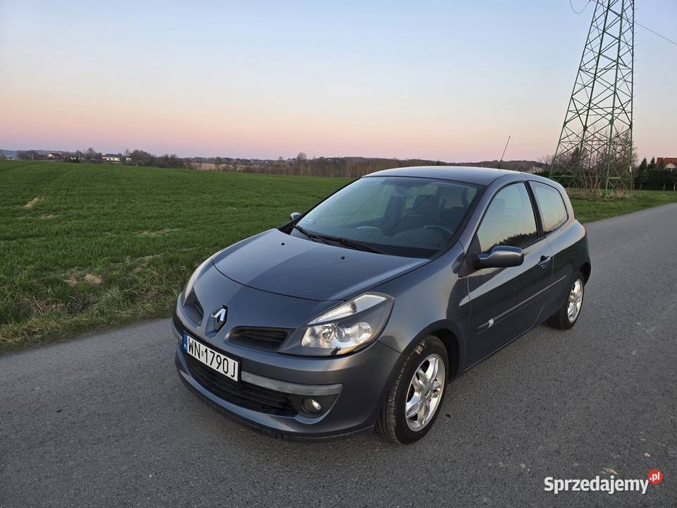Renault Clio 3 14 Expression 106 przebiegu 98KM Hyżne