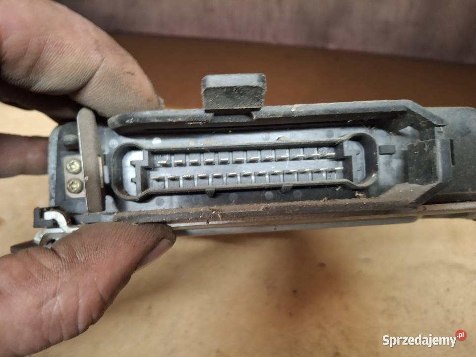 Komputer silnika bmw e30 24td 0281001088 Włoszakowice