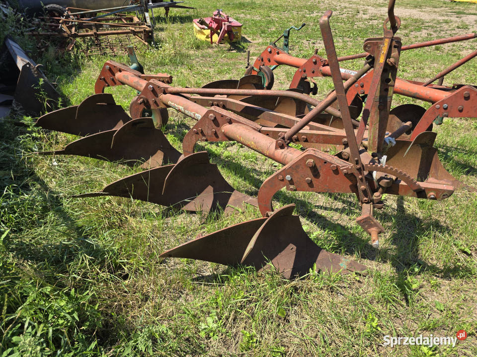 Pług 4 skibowy KVERNELAND AB Model 2 Korpele