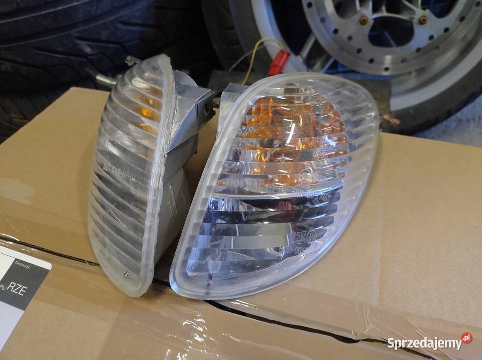 Piaggio x9 kierunkowskazy komplet LED