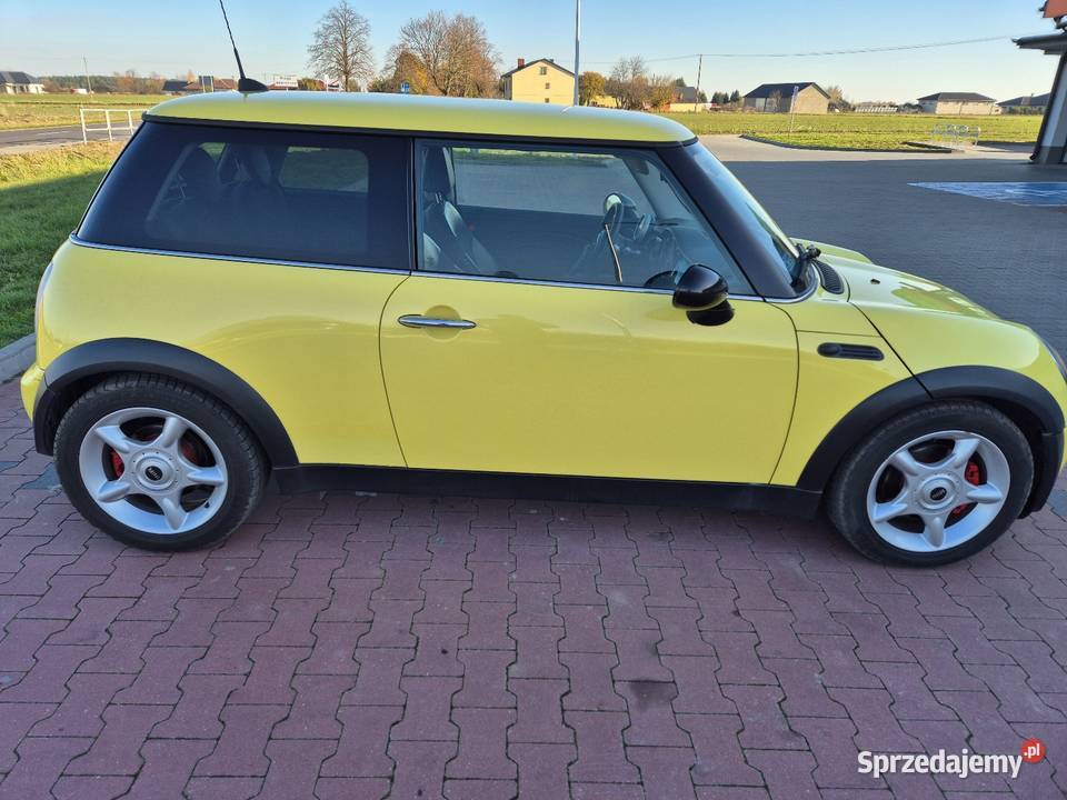 Miji cooper 2004 r 16 benzynka Cooper Starachowice