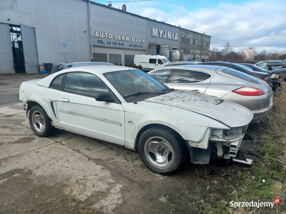 Ford mustang lV generacja na części Rok produkcji 2004