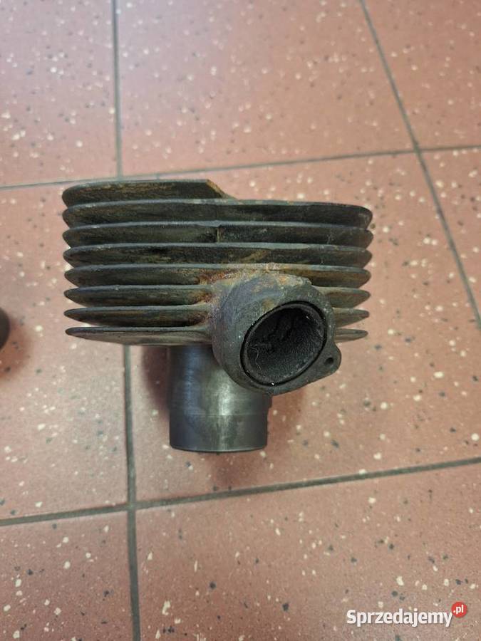 Cylinder cezet cz 175 jawa Cylindry, głowice, pierścienie Strzyżów sprzedam
