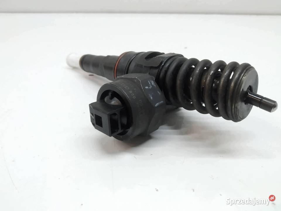 POMPOWTRYSKIWACZ 038130073R 14 19 TDI Skoda