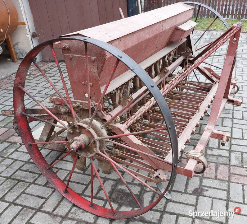 Siewnik do zboża 15 lejowy nieuszkodzony