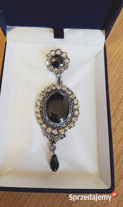 Sprzedam klasyczny wisiorek z dużym czarnym Lublin