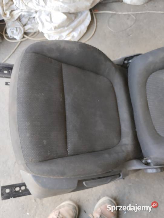 przedni lewy fotel skoda superb 2 osobowe Gniew sprzedam