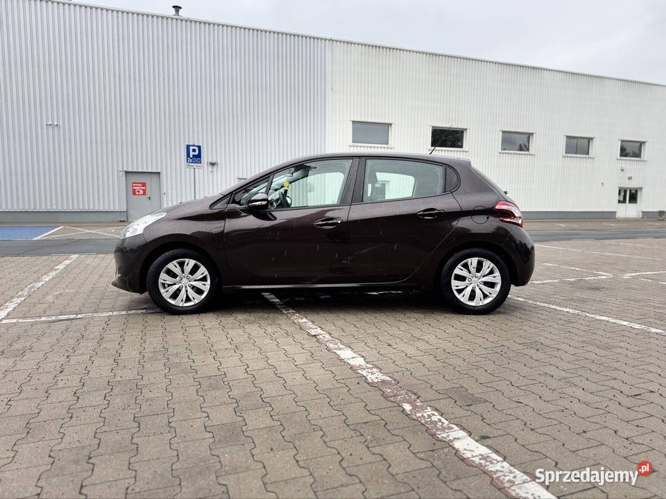Peugeot 208 12b dolnośląskie