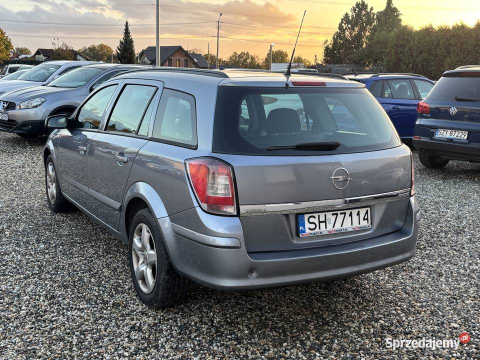Opel Astra Paniówki