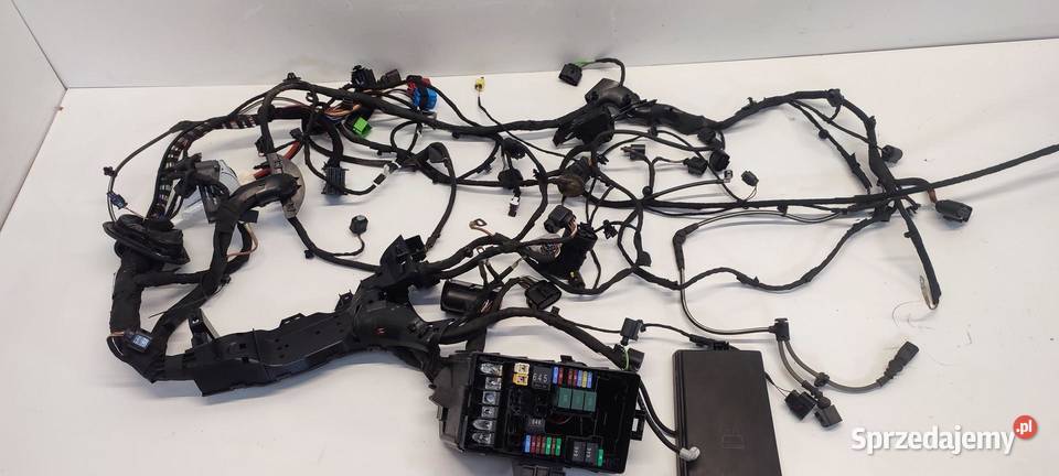 SKODA KAROQ WIĄZKA KOMORY SILNIKA 15 TSI DXDB