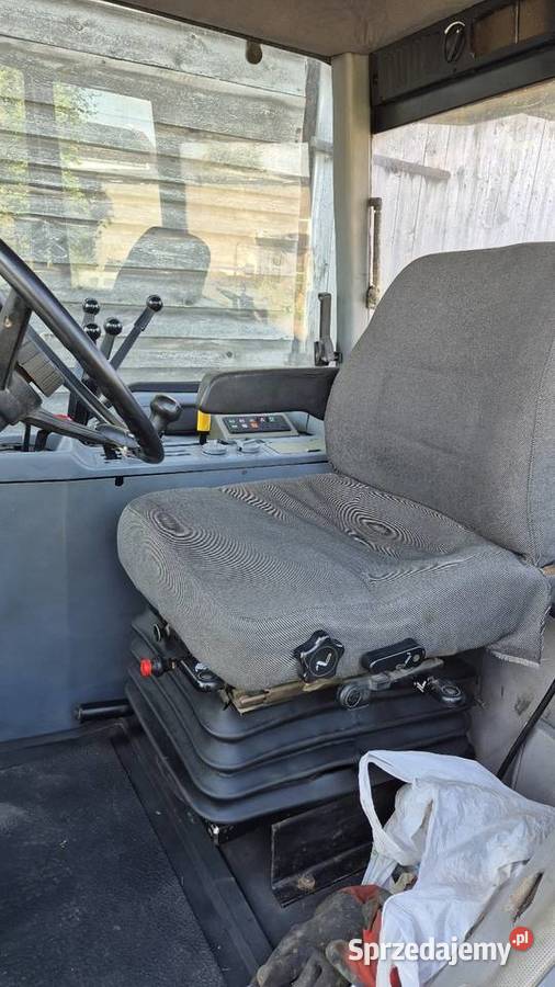 Case magnum 7130 Mroczno