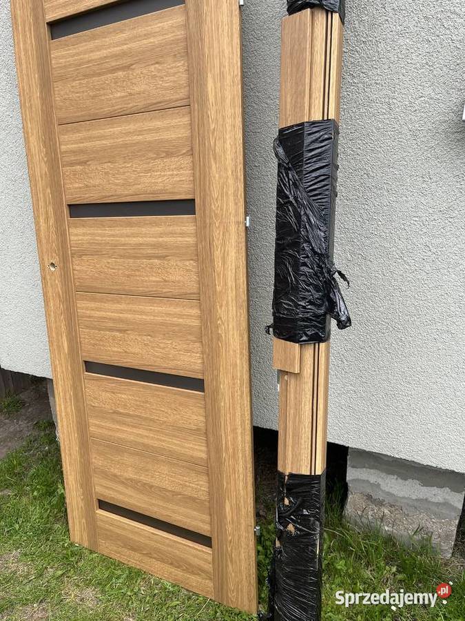 Drzwi 80 plus ościeżnice 210cm