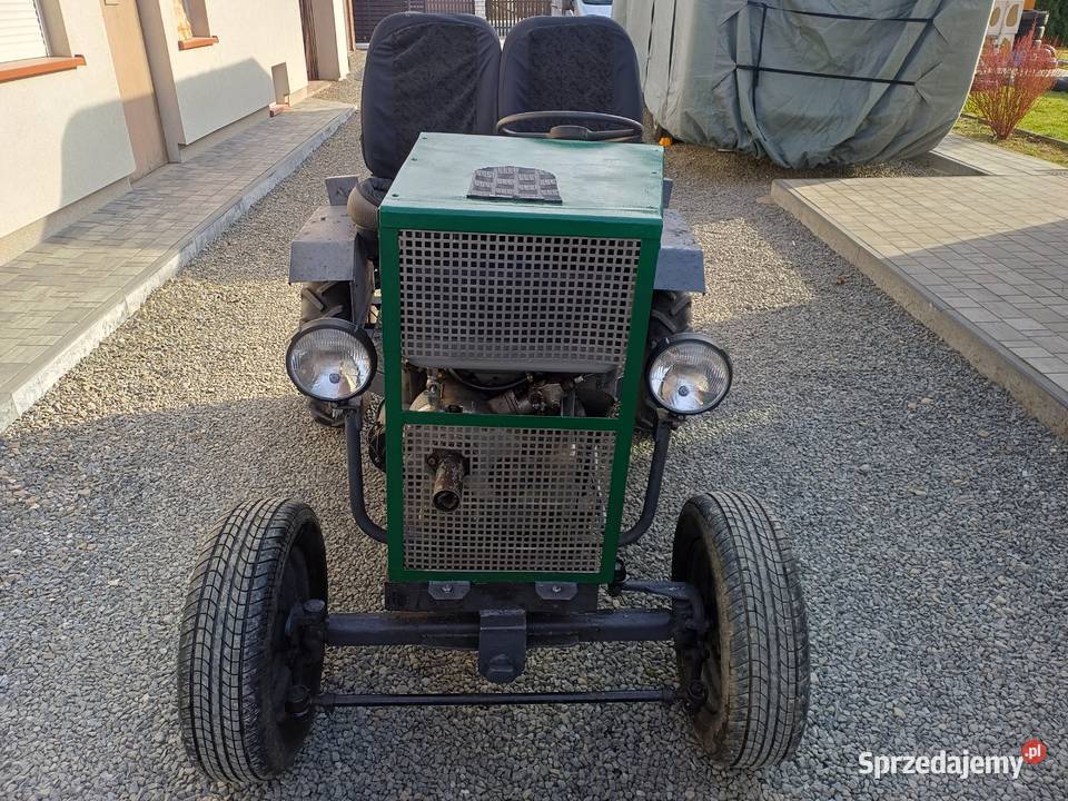Traktor traktorek ciągnik sam