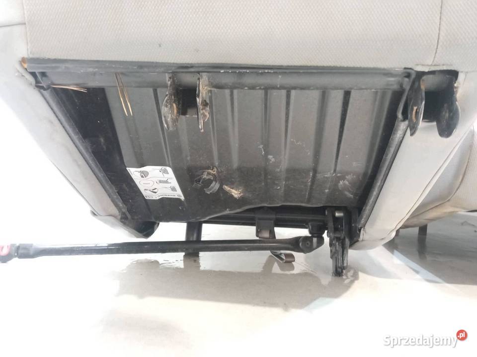 FOTELE KANAPA II RZĄD KPL SKÓRA OSOBOWY VW osobowe sprzedam