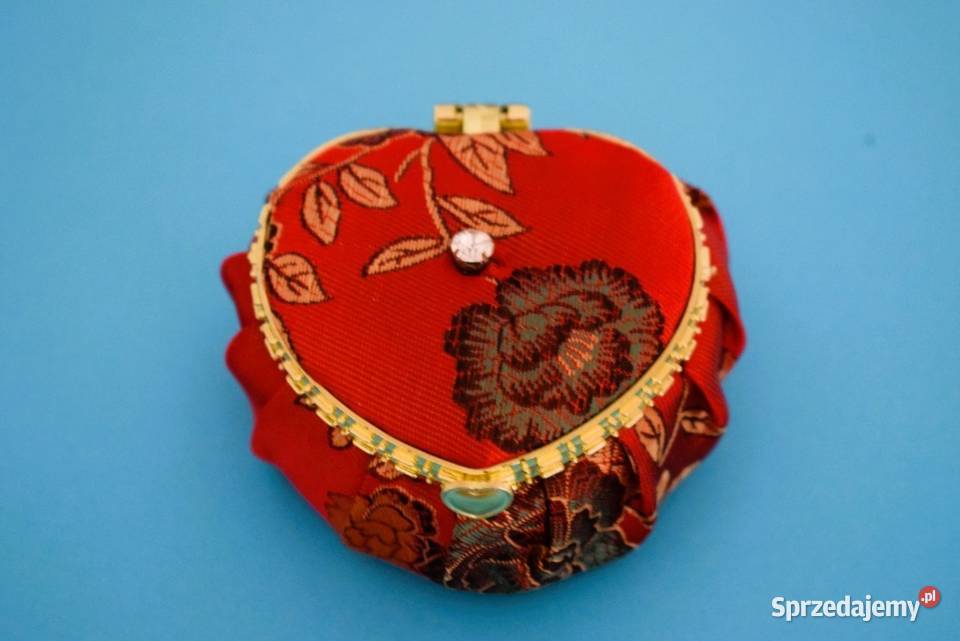 Mała szkatułka z lusterkiem na biżuterie Chełmno