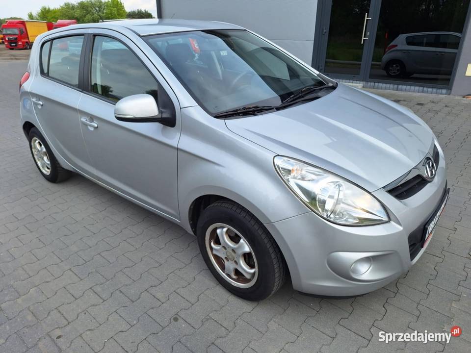 Hyundai i20 2011r sprzedam