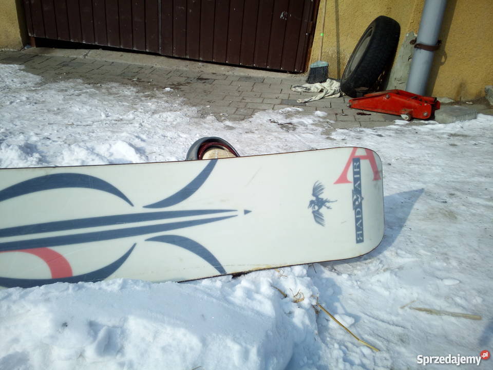 Snowboard mało używany w stanie Z butami Okocim