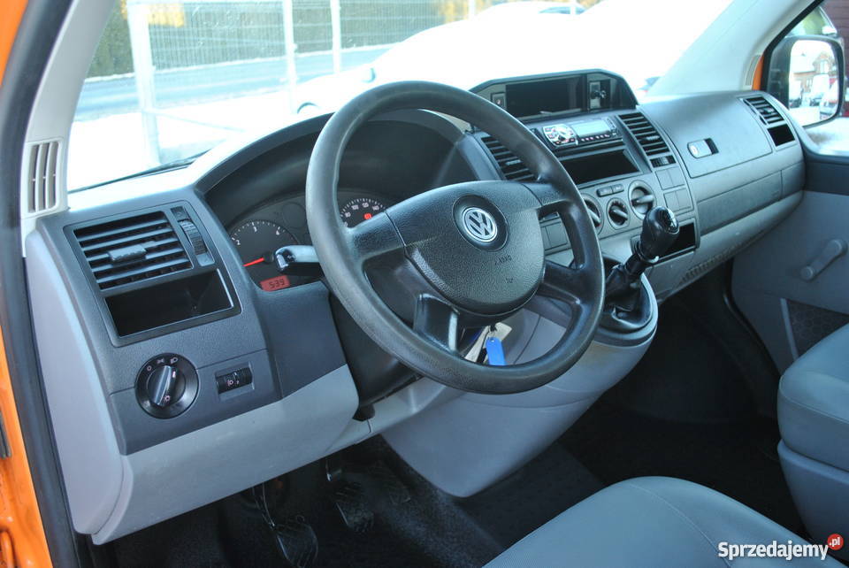 Volkswagen T5 Osobowy 9 Osób 19 TDI Hak Klima Sierakowice sprzedam